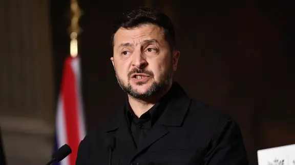 Der ukrainische Präsident Wolodymyr Selenskyj bei einer Pressekonferenz.