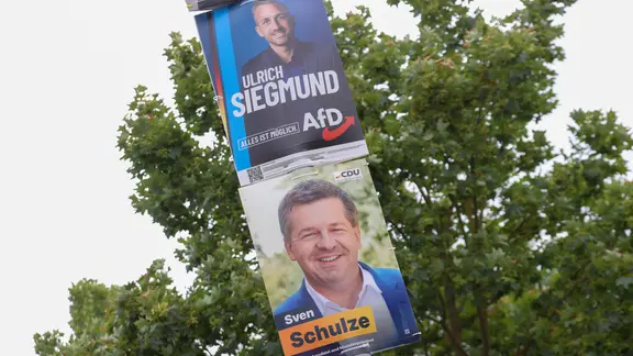 Wahlplakate von Ulrich Siegmund und Sven Schulze vor der Landtagswahl in Sachsen-Anhalt