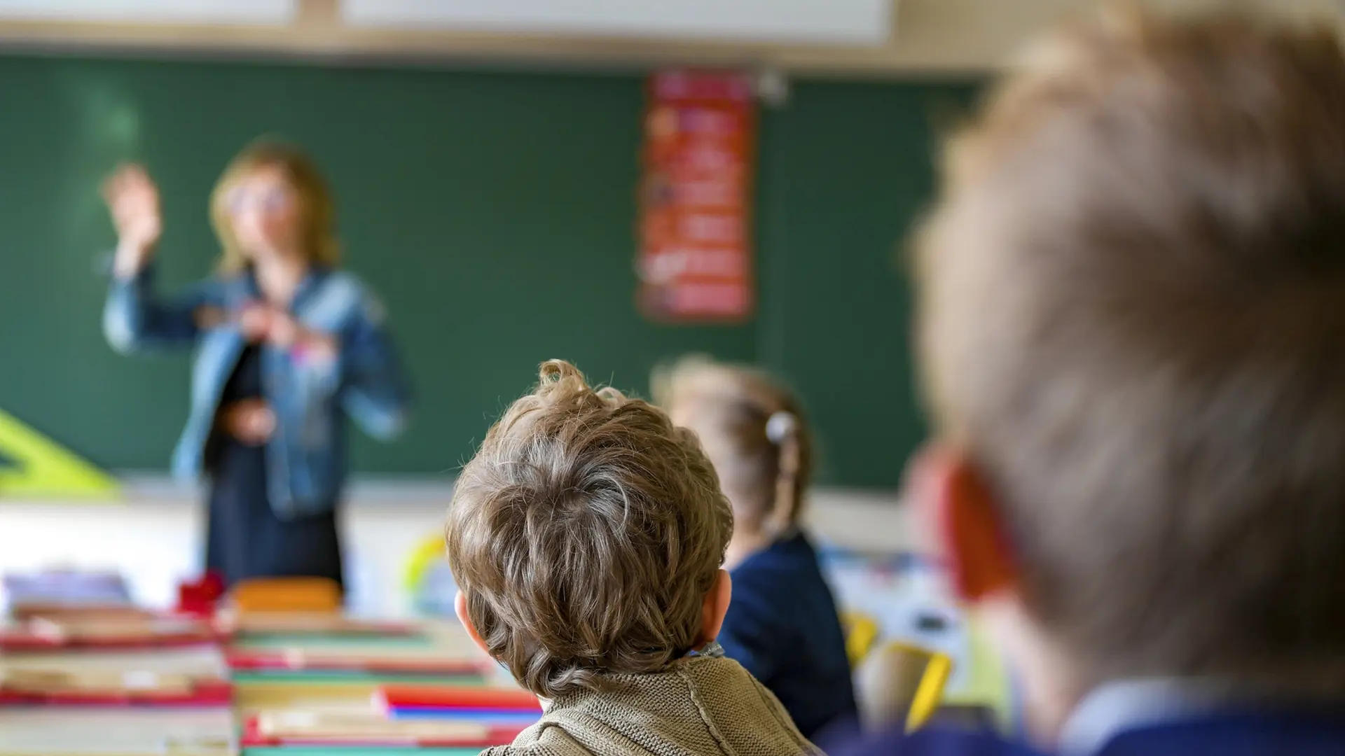 Thüringen will Verfassungs-Coaches an Schulen holen