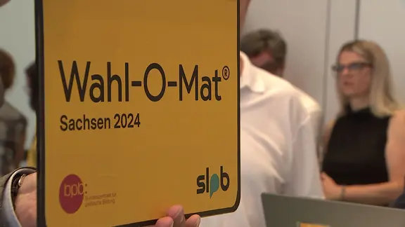 Seit dem 31. Juli 2024 ist der Wahl-O-Mat Sachsen online. Unentschlossene Wähler haben die Möglichkeit, sich über die inhaltlichen Übereinstimmungen der Parteien zu informieren.