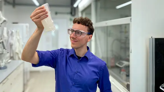 Mit Wasserstoff und grner Energie gegen Dngemittel-Knappheit | mdr.de