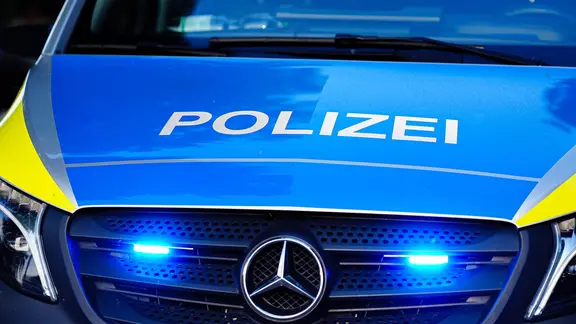 Ein polizeiwagen