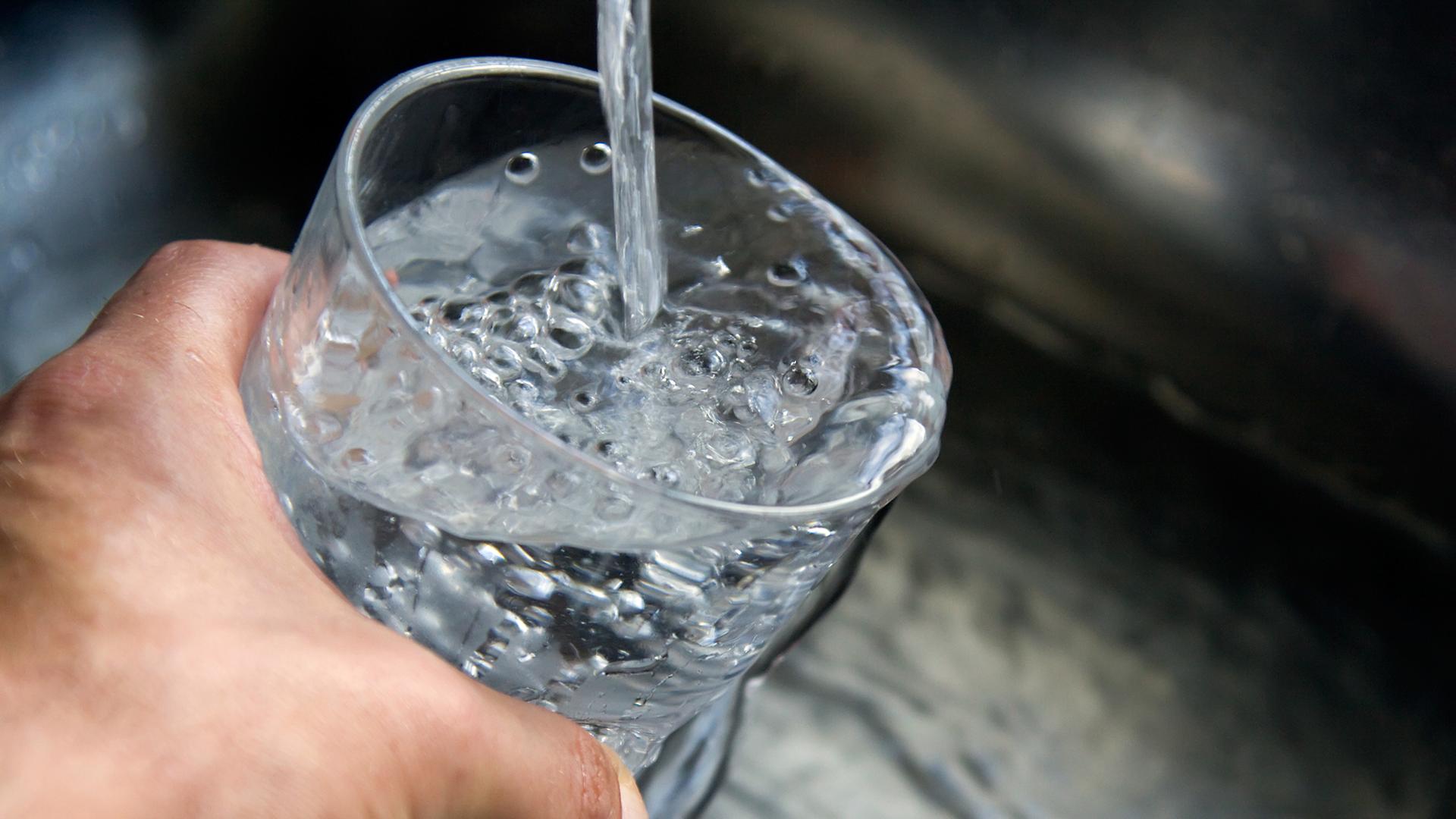 Trinkwasser knapp: Warnstufe Gelb in Saalfelder Ortsteilen