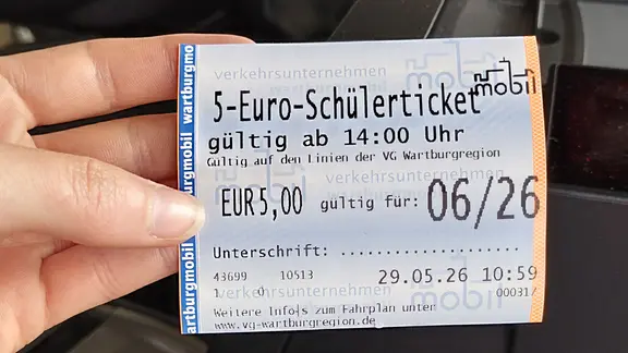 Entwurf für das neue Schülerticket im Wartburgkreis ins Bild