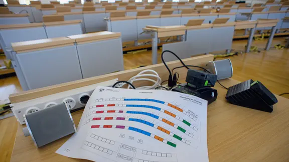 Umbau im Plenarsaal im Landtag von Sachsen-Anhalt
