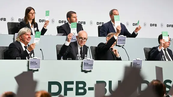 Abstimmung auf einem DFB-Bundestag