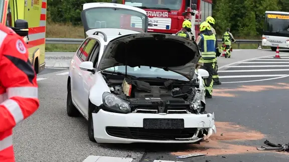 Verunglücktes Auto bei Schleusingen