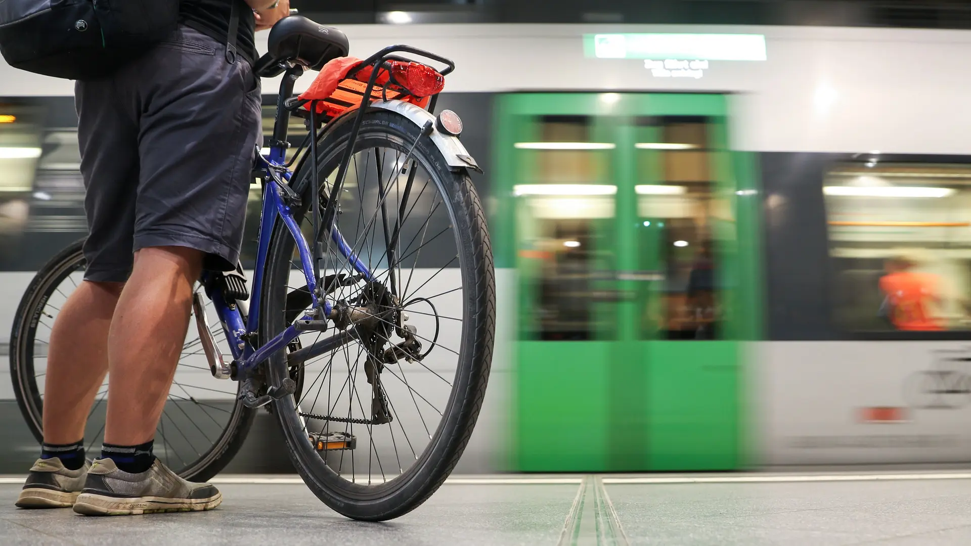 Wenn Fahrradmitnahmenahme im Zug zur Herausforderung wird | mdr.de
