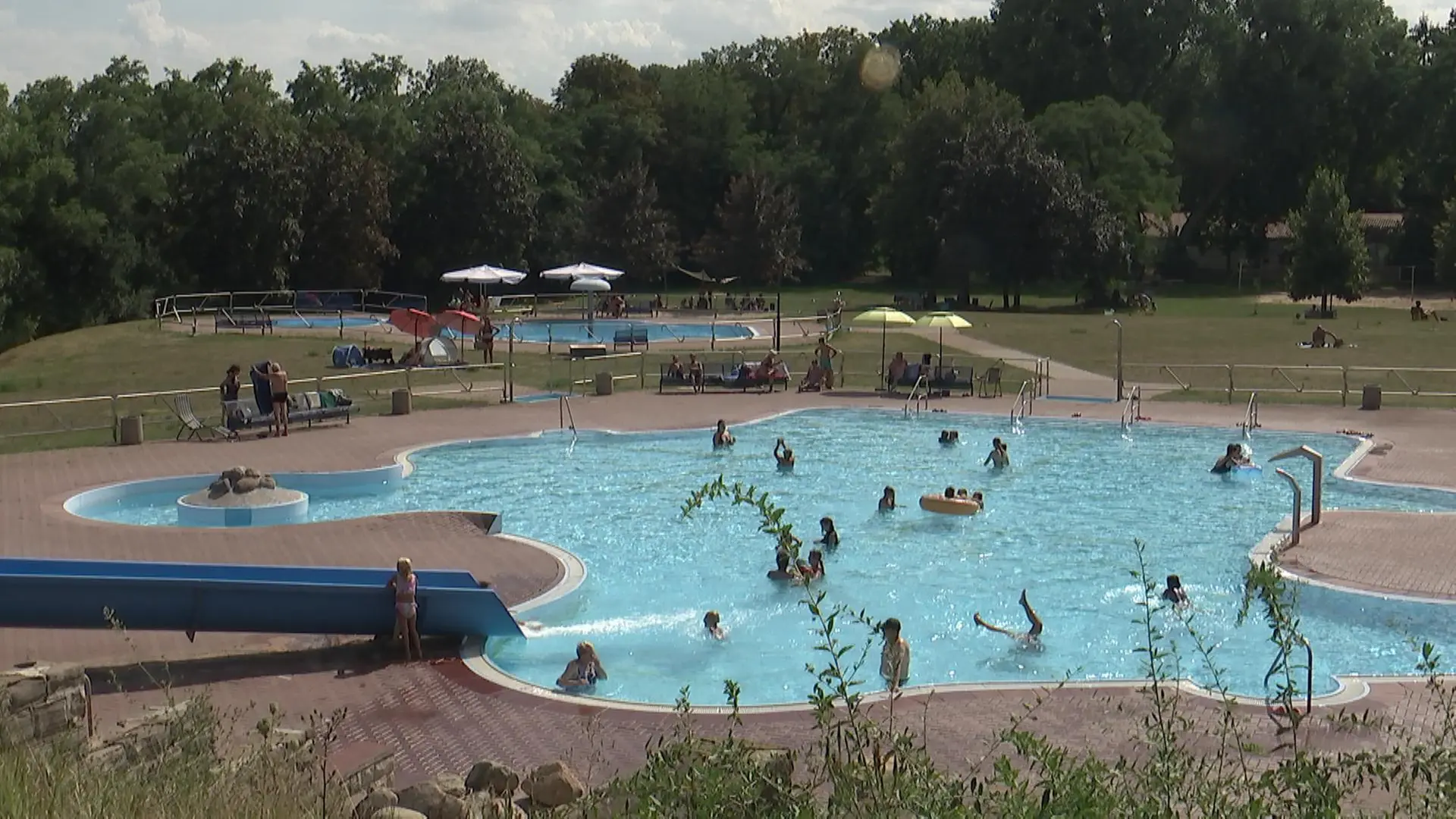 Jugendliche baden kostenfrei: Zwischenstand zu einem Versuch in Nordthüringen