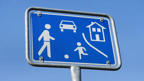 Verkehrsschild verkehrsberuhigter Bereich.
