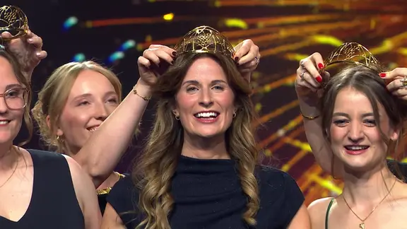Aufsetzen der Krone, Paula Loeber