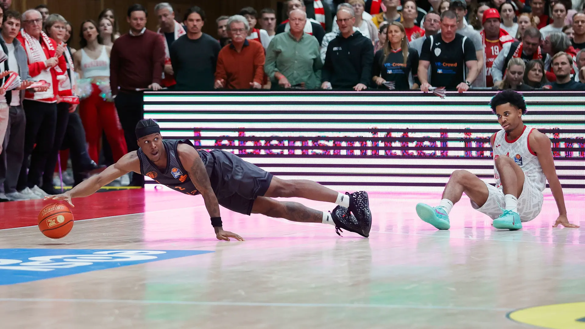 Niners Chemnitz verlieren Montagsspiel in Würzburg