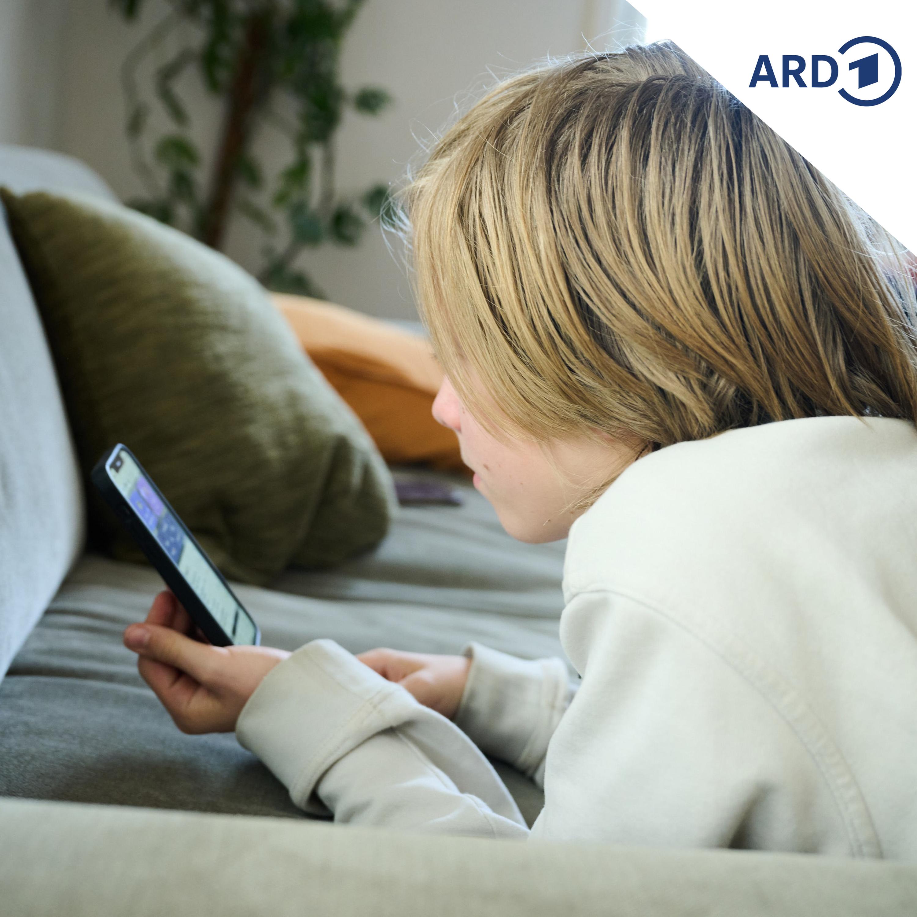 Altersgrenze für Social Media: Was die Expertenkommission rät episode artwork