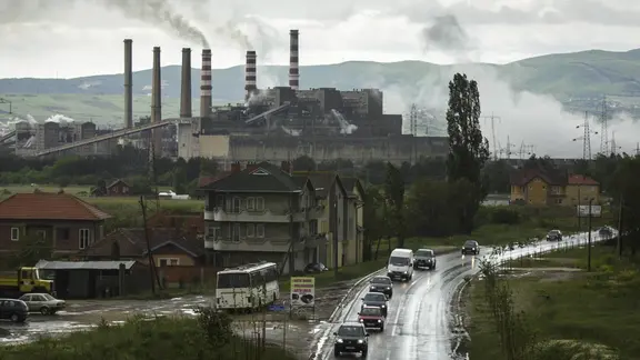 Ein Braunkohlekraftwerk in Kosovo.