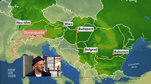 Auf einer Karte ist die Donau mit angrenzenden Hauptstädten zu sehen.