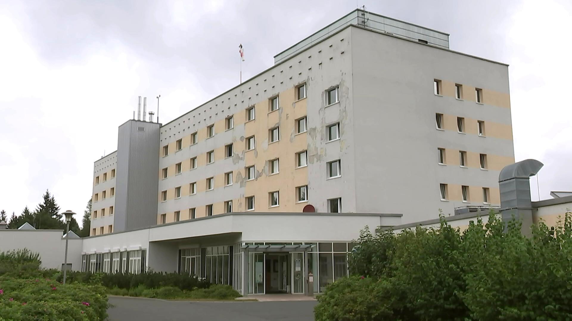 AfD-Landrat rudert zurück: Kreis Sonneberg plant keine Flüchtlingsunterkunft in Ex-Klinik