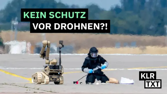 Ein Bombenentschärfer am Flughafen Leipzig im Einsatz beim Entschärfen einer Drohne.