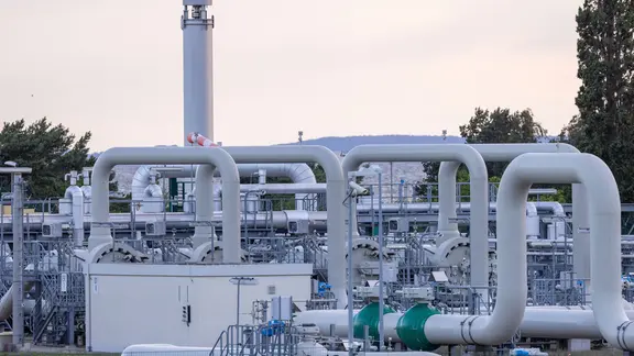 Rohrsysteme und Absperrvorrichtungen in der Gasempfangsstation der Ostseepipeline Nord Stream 1 in Lubmin.