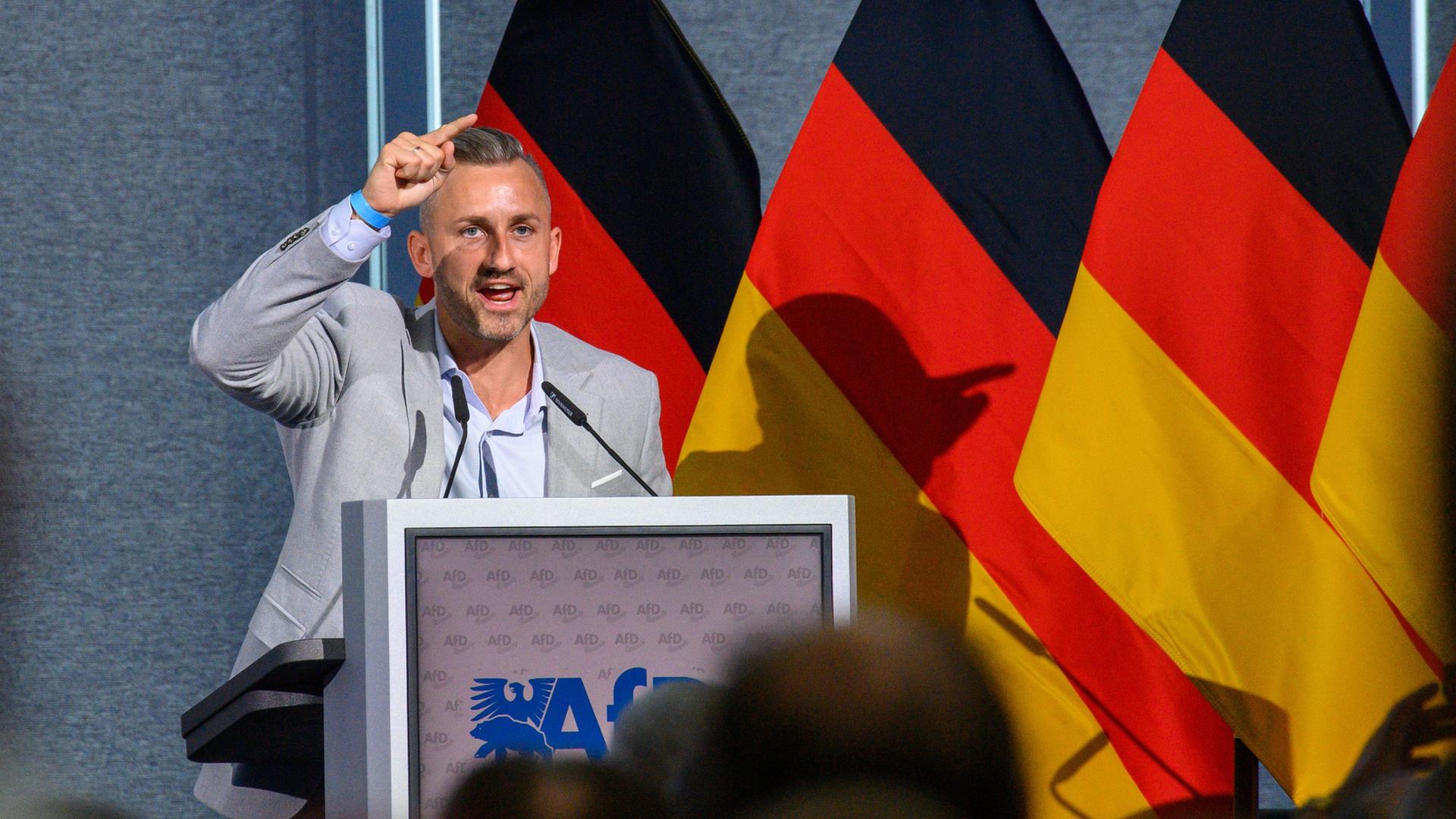 Abschieben, kündigen, sparen – Die Pläne der AfD für Sachsen-Anhalt
