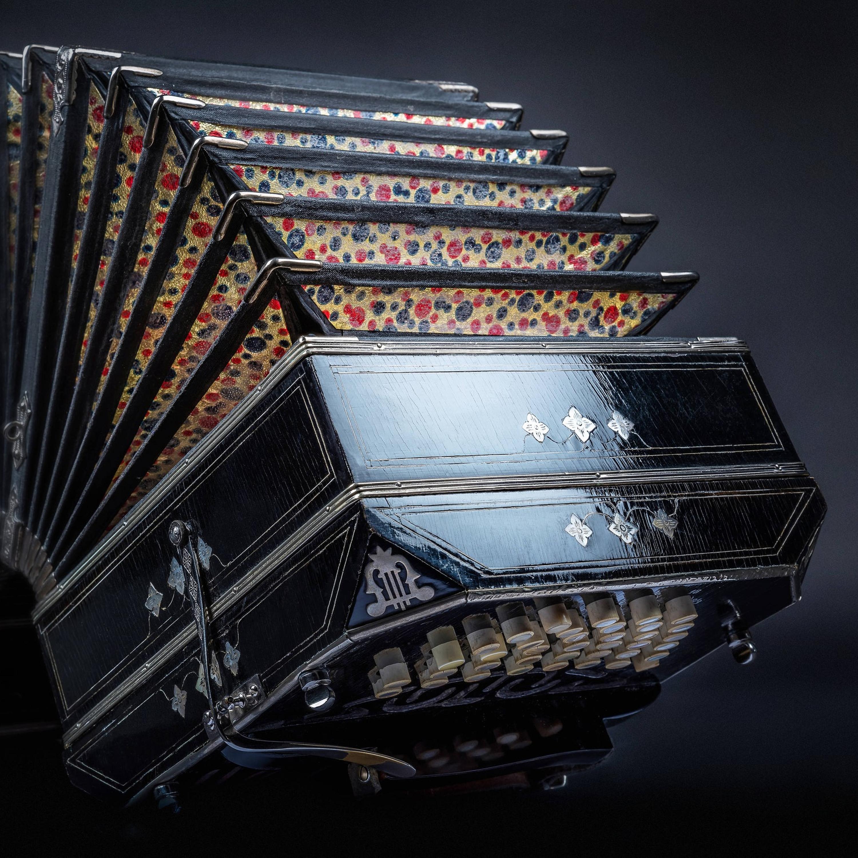 Chemnitzer Erfindergeist trifft argentinischen Weltschmerz: Wie das Bandoneon zum Tango fand
